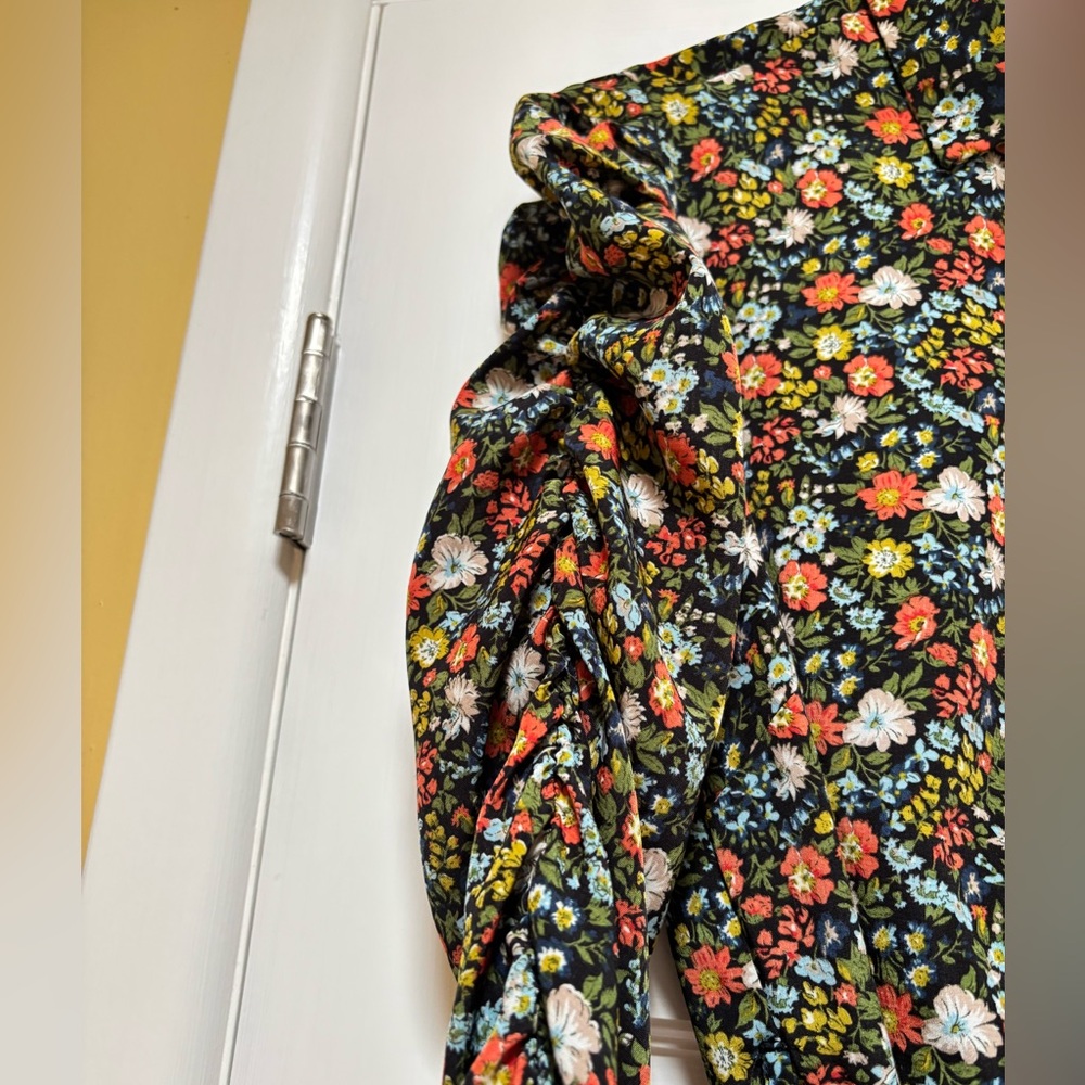 Floral Long Sleeve Dress with Belt - Picture 7 of 11